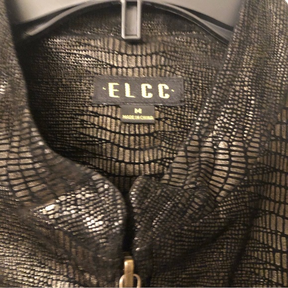 NWOT ELCC velveteen snakeskin vest with shimmer - Picture 2 of 5